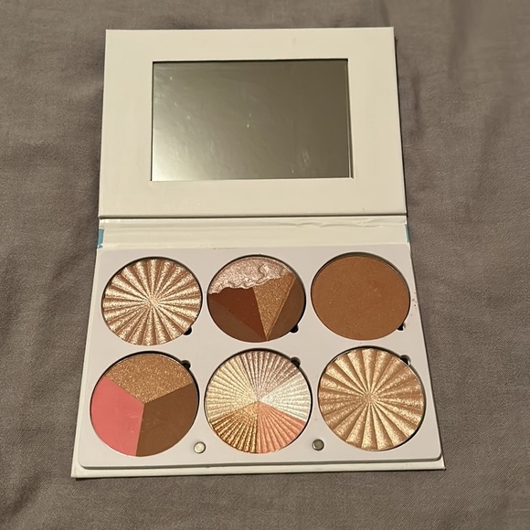 OFRA AND ACE BEAUTY PALLETES - Picture 3 of 6